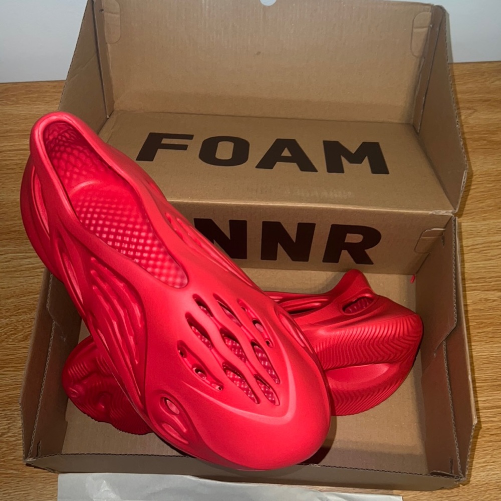 Yeezy foam runners